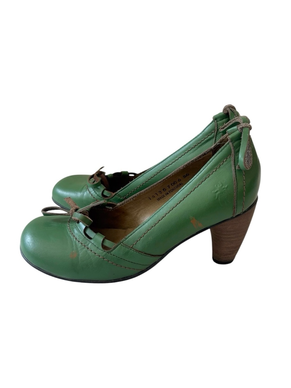 Vintage-Inspired Fly Girl Green Leather Mid Heel Pumps